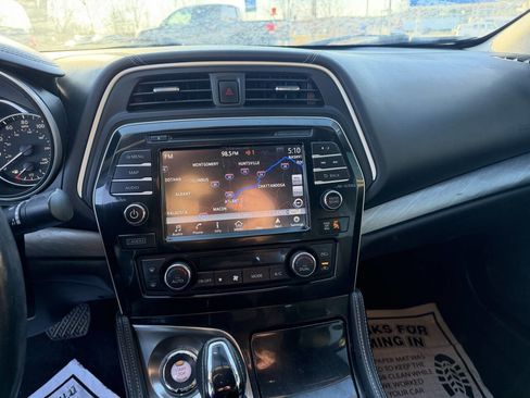 Used 2018 Nissan Maxima 3.5 SV FWD image 11