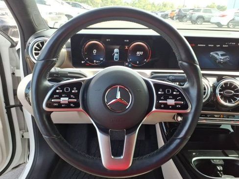 Used 2022 Mercedes-Benz A 220 4MATIC image 19