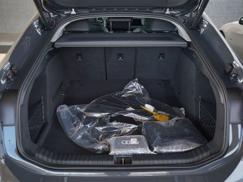 New 2025 Audi A6 e-tron Premium Plus image 11