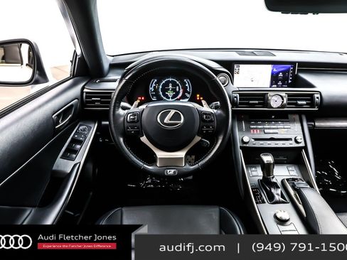 Used 2020 Lexus IS 350 F Sport image 5