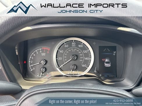 Used 2021 Toyota Corolla LE FWD image 30