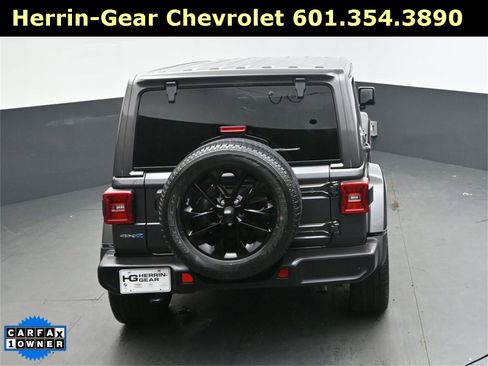 Used 2021 Jeep Wrangler Unlimited Sahara w/ Cold Weather Group image 37