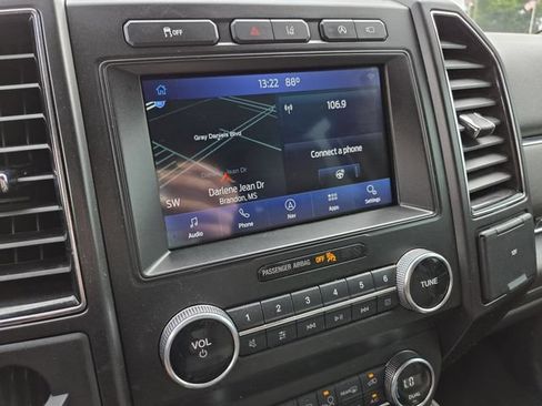 Used 2021 Ford Expedition Limited RWD image 10