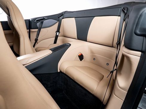 Used 2019 Ferrari Portofino image 25