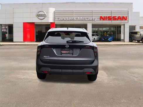 New 2026 Nissan Kicks SV w/ Cold Weather Package image 4