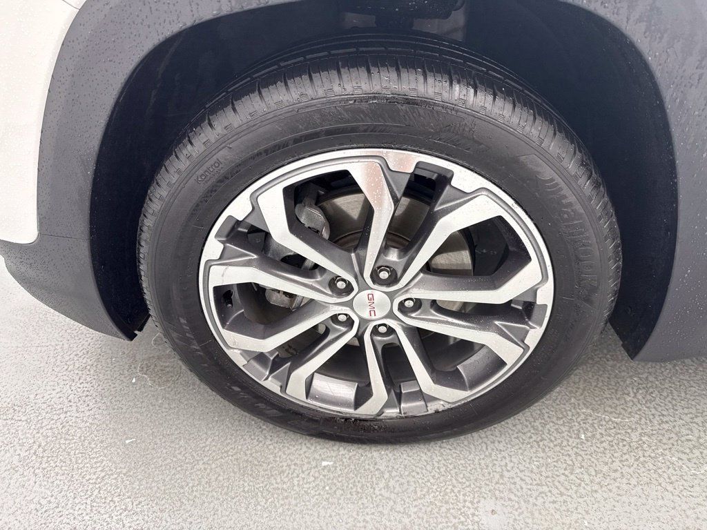 Used 2020 GMC Terrain SLT w/ Preferred Package FWD image 4