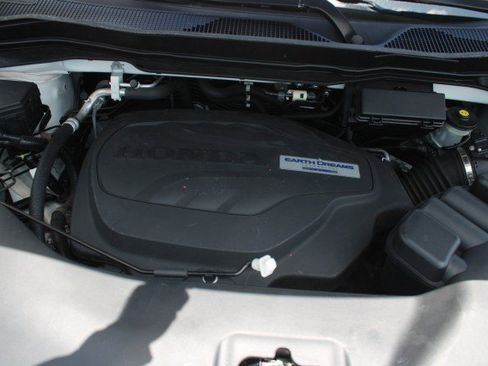 Used 2017 Honda Ridgeline RTL-T image 39