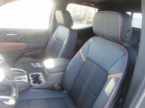 New 2026 GMC Canyon AT4 image 13