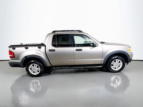 Used 2008 Ford Explorer Sport Trac XLT AWD/4WD image 8