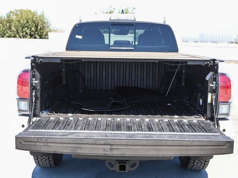 Certified 2018 Toyota Tacoma TRD Pro AWD/4WD image 25