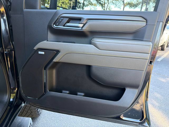 Used 2024 Chevrolet Silverado 2500 ZR2 AWD/4WD image 14