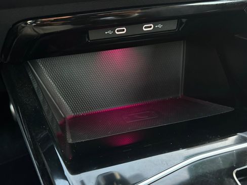 Certified 2024 Volkswagen GTI SE image 31