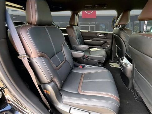 Used 2026 Nissan Armada SL w/ Captain's Chari Seat Package AWD/4WD image 24