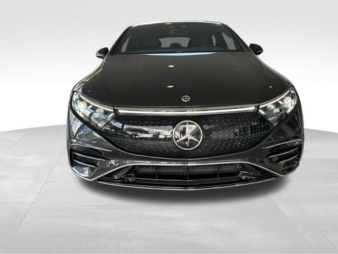 Used 2022 Mercedes-Benz EQS 450+ Sedan w/ Exclusive Trim Package image 12