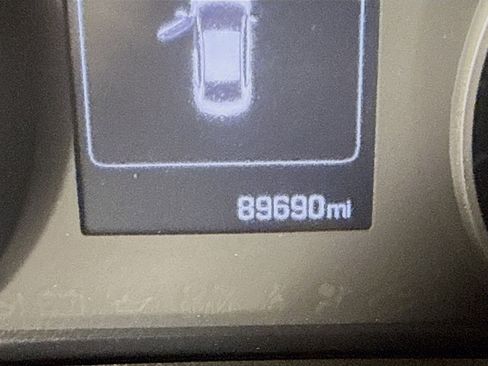 Used 2018 Hyundai Elantra SEL image 16