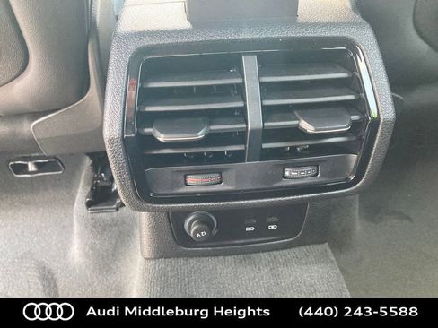 Certified 2025 Audi Q3 2.0T Premium w/ Convenience Package image 32