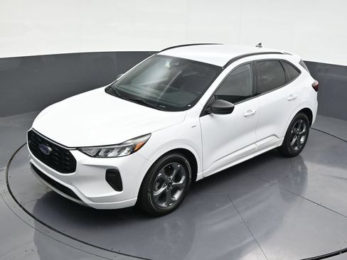 Used 2023 Ford Escape ST-Line w/ Tech Pack #1 FWD image 15