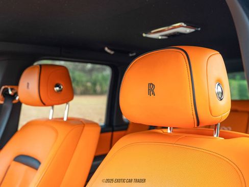 Used 2023 Rolls-Royce Cullinan Black Badge w/ Leather Finishing Pack image 49