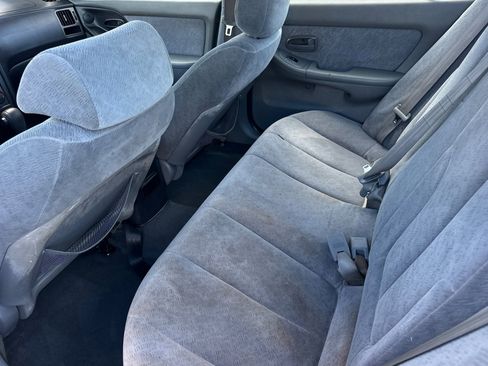 Used 2004 Hyundai Elantra GLS image 12