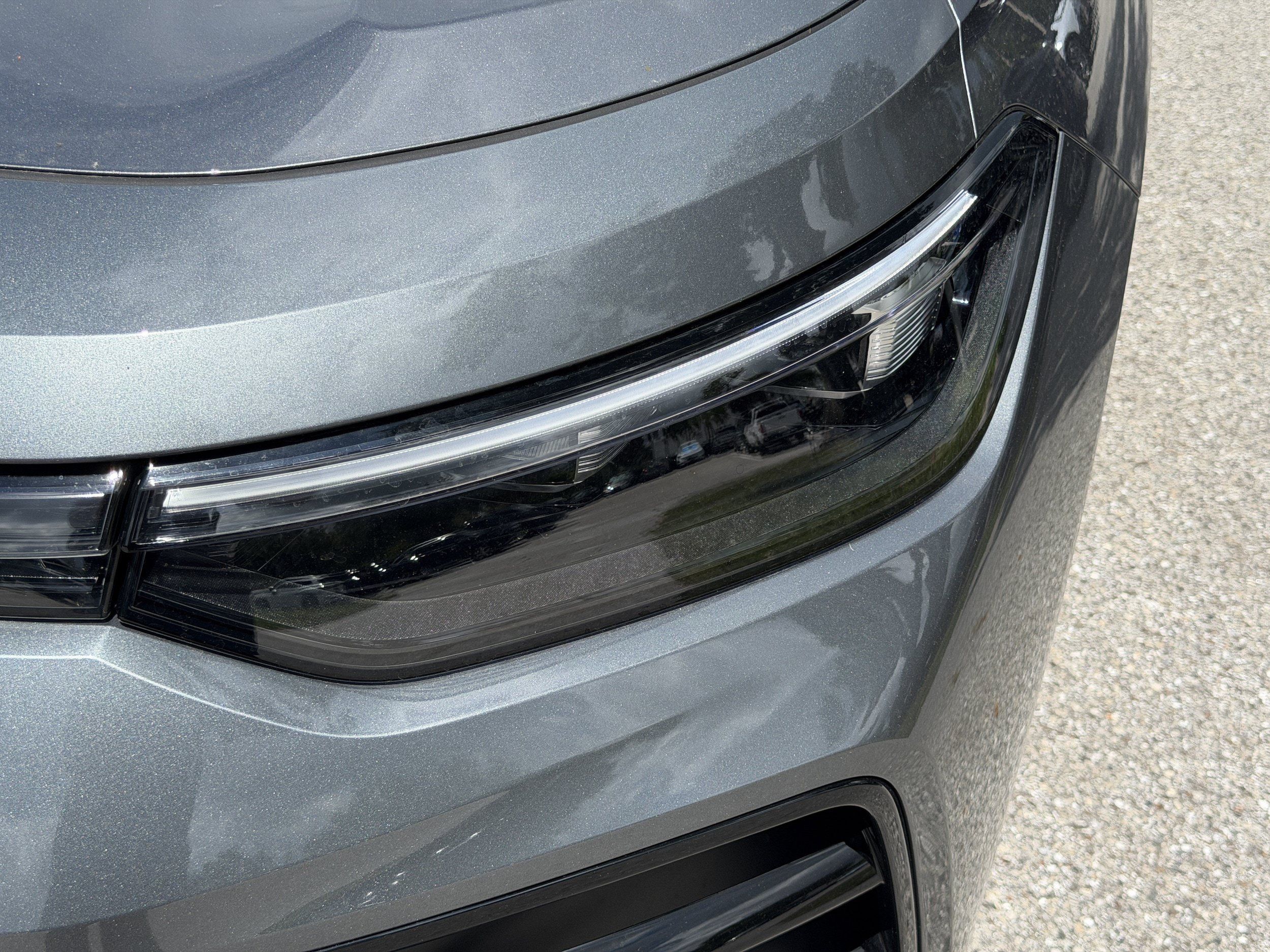 New 2026 Volkswagen Tiguan SE R-Line FWD image 9