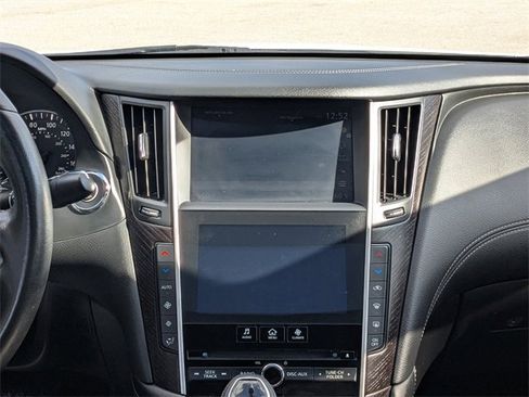 Used 2022 INFINITI Q50 Sensory image 17