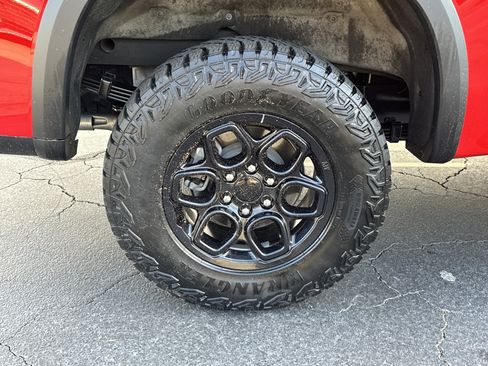 Certified 2024 Chevrolet Silverado 1500 ZR2 w/ ZR2 Bison Edition image 19