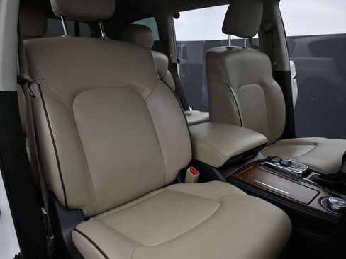 Used 2023 Nissan Armada SL w/ Captain's Chairs Package AWD/4WD image 21