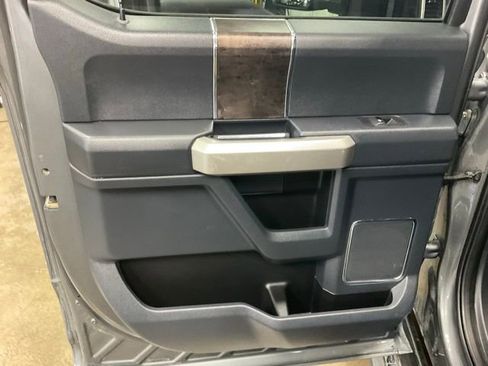 Used 2022 Ford F350 Lariat image 13