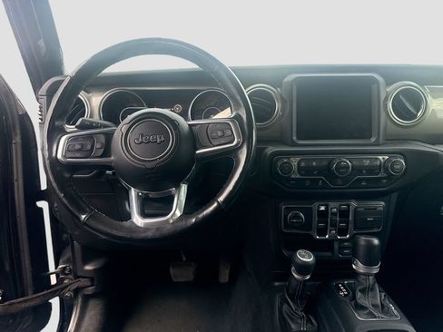Used 2022 Jeep Wrangler Unlimited Sahara w/ Cold Weather Group AWD/4WD image 23
