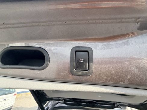 Used 2015 Toyota Highlander Plus image 21