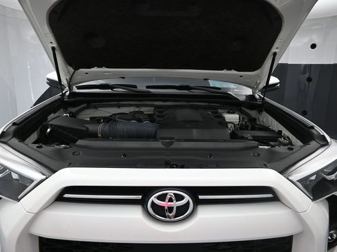 Used 2023 Toyota 4Runner SR5 Premium w/ Moonroof Package AWD/4WD image 29