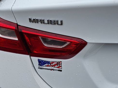 Used 2025 Chevrolet Malibu LT image 16