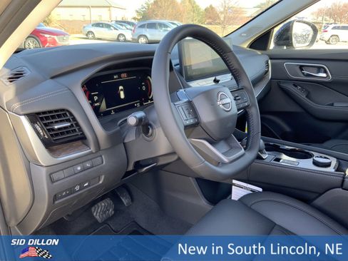 New 2026 Nissan Rogue Platinum w/ Platinum Premium Package image 6