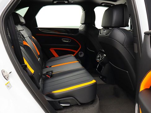 New 2026 Bentley Bentayga Speed image 43