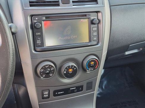 Used 2013 Toyota Corolla S w/ Premium Pkg FWD image 11