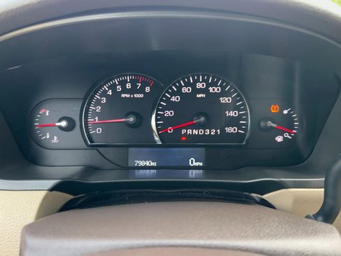 Used 2008 Cadillac DTS w/ Sun And Sound Package FWD image 11