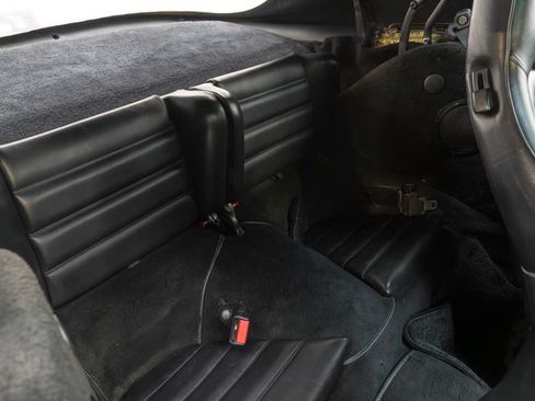 Used 1988 Porsche 911 Carrera RWD image 41