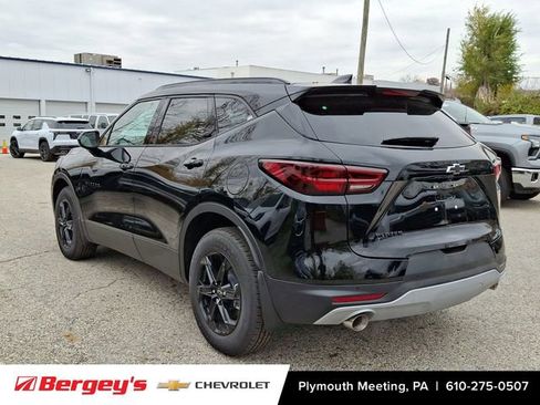 New 2025 Chevrolet Blazer LT w/ Midnight/Sport Edition image 3