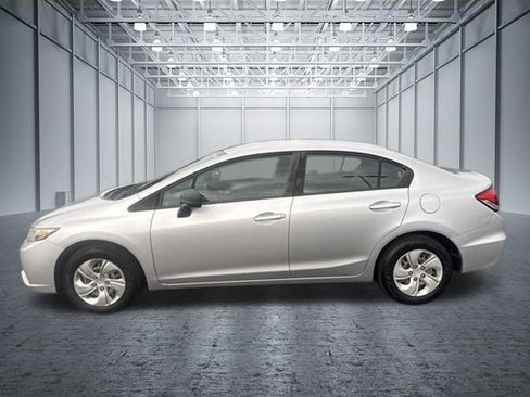 Used 2014 Honda Civic LX image 2