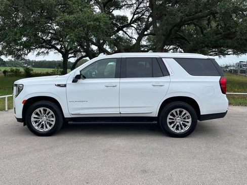 Used 2024 GMC Yukon SLT RWD image 8