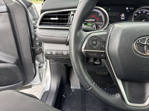 Used 2023 Toyota Camry XLE FWD image 19