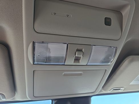 New 2025 Nissan Frontier SV image 23