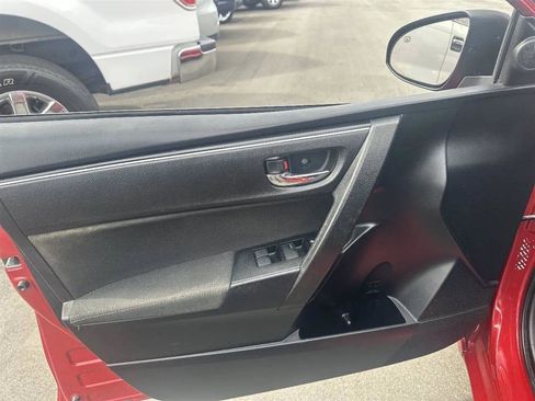 Used 2019 Toyota Corolla LE image 19