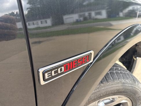 Used 2016 RAM 1500 Laramie w/ Convenience Group AWD/4WD image 18