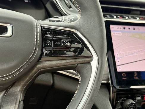 Used 2024 Jeep Grand Cherokee L Overland w/ Trailer Tow Package image 20