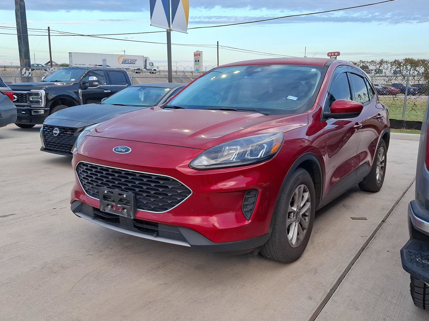 Used 2021 Ford Escape SE FWD image 26