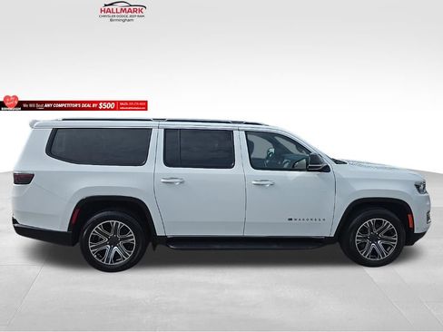 Used 2023 Jeep Wagoneer L Series II AWD/4WD image 2