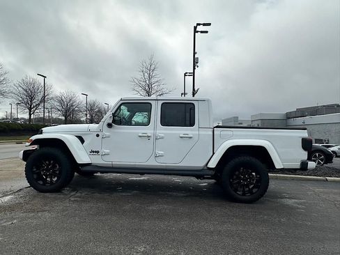 Used 2022 Jeep Gladiator Overland image 7