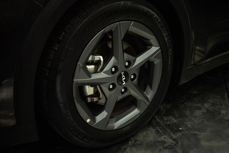 Used 2025 Kia K4 FWD image 3