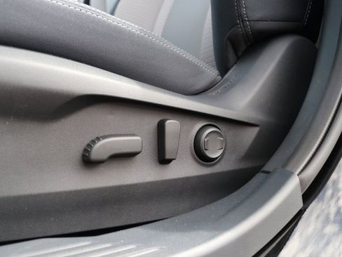 Certified 2025 Subaru Outback Premium w/ Popular Package #1A image 23